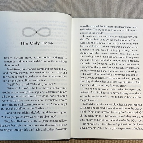 📚2/$6 A Mutiny in Time #1 in the Infinity Ring Series - Picture 11 of 12